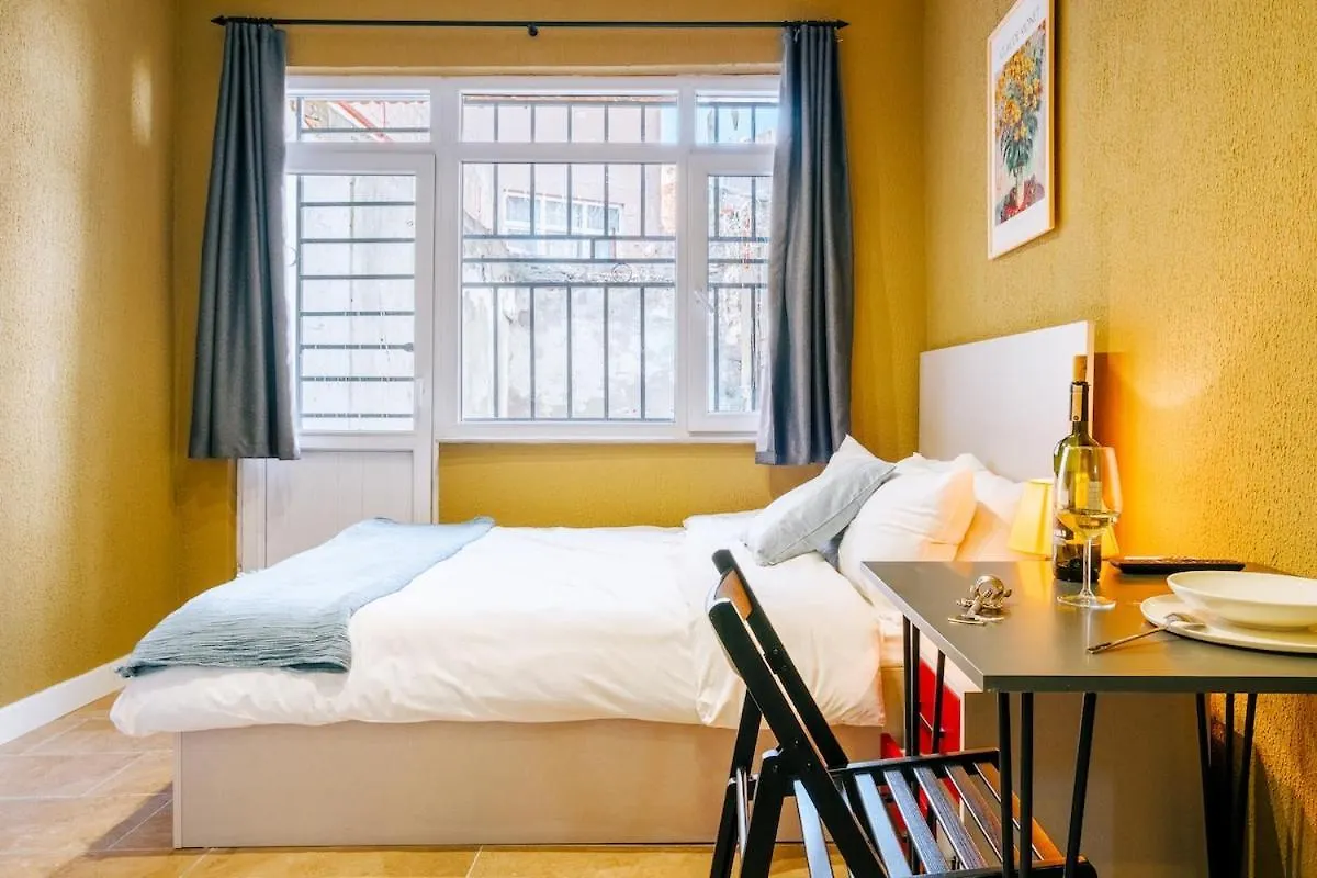 이스탄불 Cozy And Modern 2Br With 2Ba In Historic Yedikule 아파트